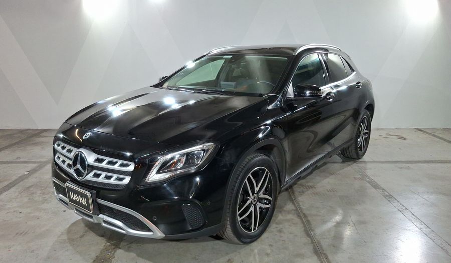 Mercedes Benz Clase Gla 1.6 GLA 200 SPORT DCT Suv 2019