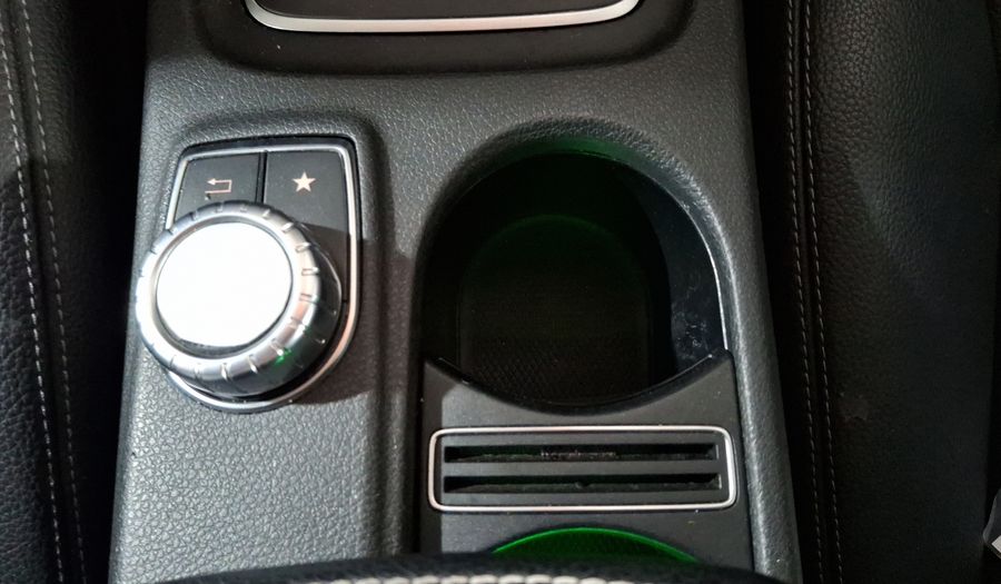 Mercedes Benz Clase Gla 1.6 GLA 200 SPORT DCT Suv 2019