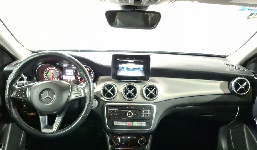 Mercedes Benz Clase Gla 1.6 GLA 200 SPORT DCT Suv 2019