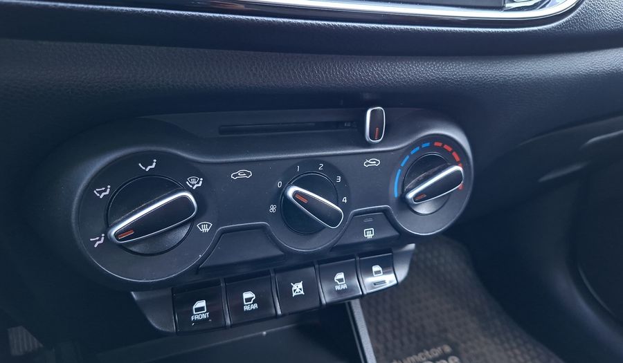 Kia Soluto 1.4 LX Sedan 2022