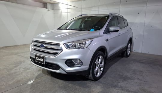 2018 • 105,000 km • Automático