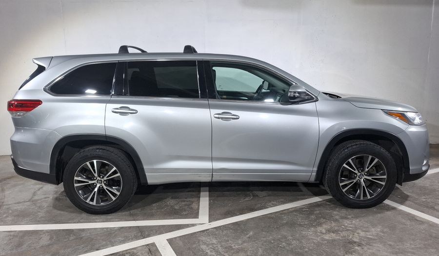 Toyota Highlander 3.5 LE AT Suv 2017