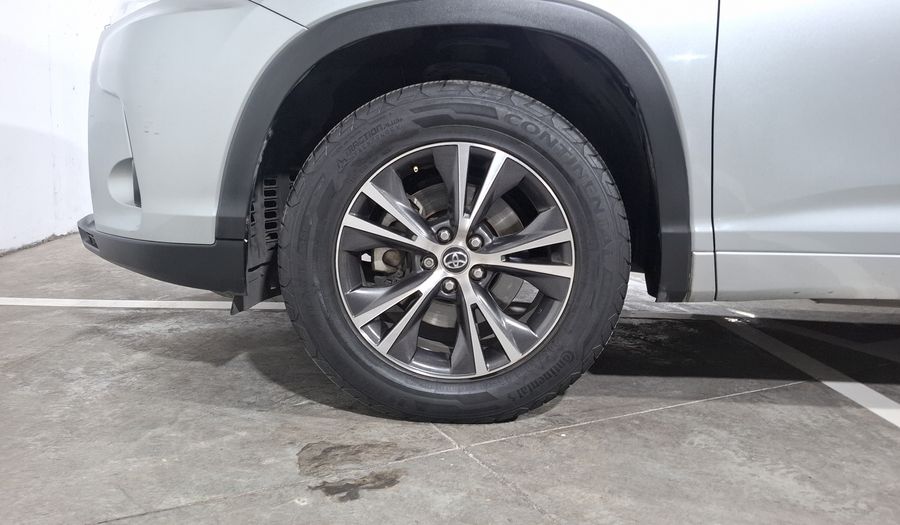 Toyota Highlander 3.5 LE AT Suv 2017