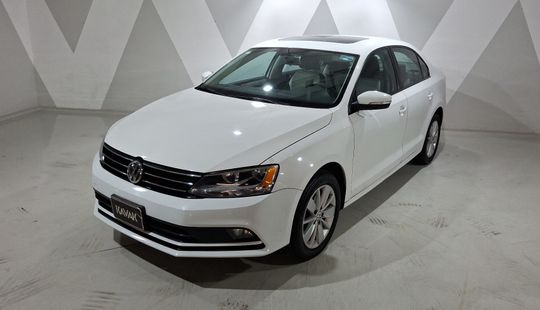 Volkswagen • Jetta