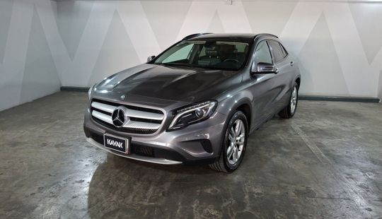 2017 • 54,000 km • Automático