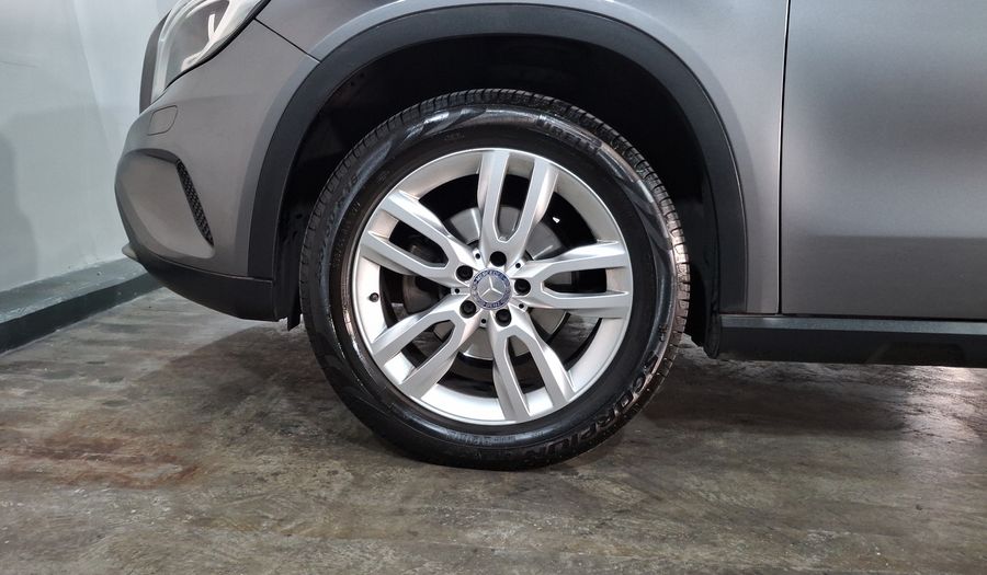 Mercedes Benz Clase Gla 1.6 GLA 180 CGI Suv 2017