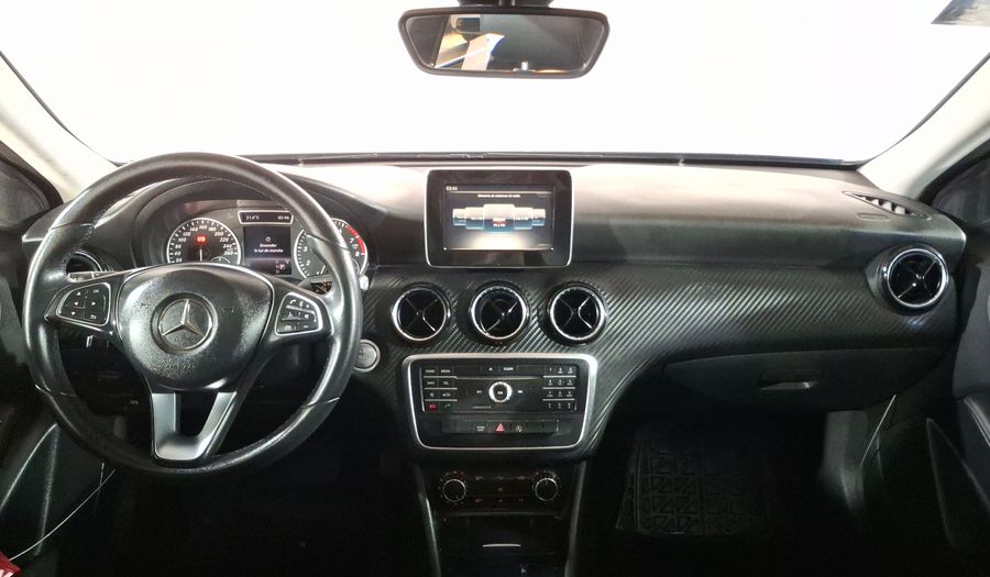 Mercedes Benz Clase Gla 1.6 GLA 180 CGI Suv 2017