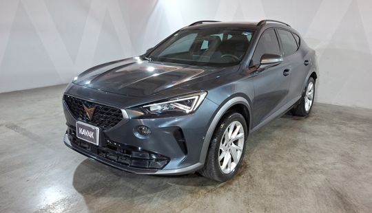 2022 • 54,632 km • Automático