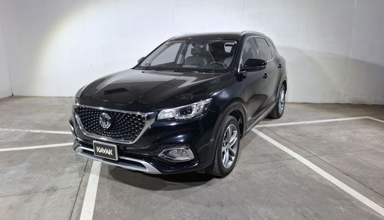 2022 • 50,699 km • Automático