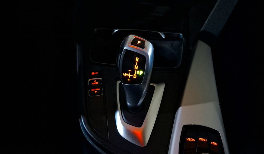 Bmw Serie 3 1.5 318IA EXECUTIVE AUTO Sedan 2018