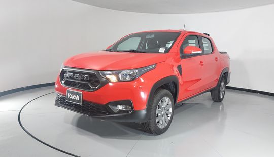 2023 • 19,000 km • Manual