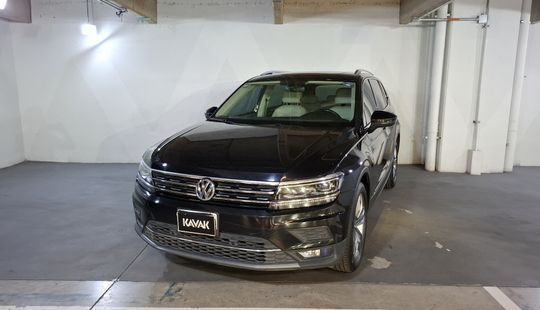 Volkswagen • Tiguan