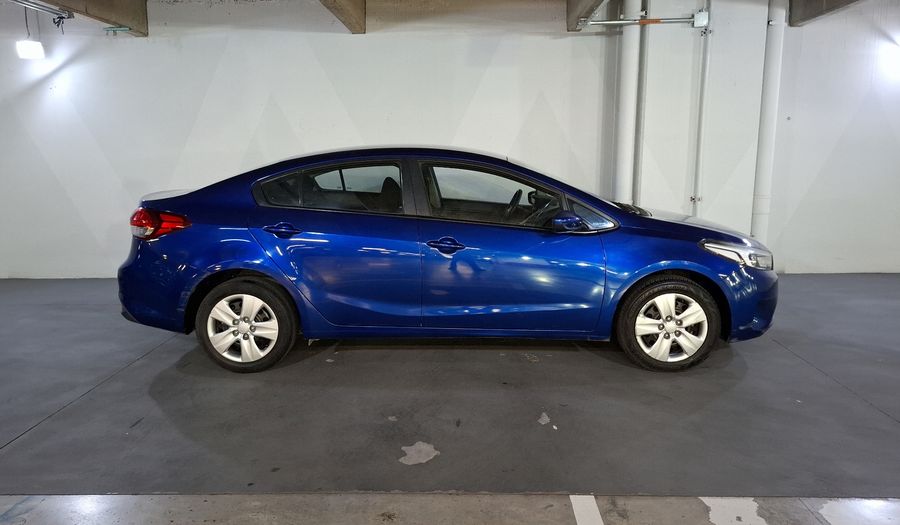 Kia Forte 2.0 L MT Sedan 2017