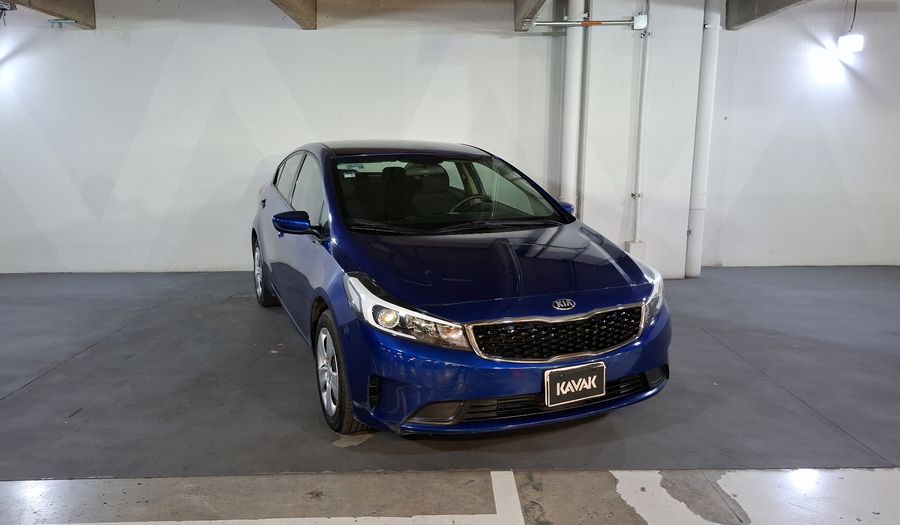 Kia Forte 2.0 L MT Sedan 2017