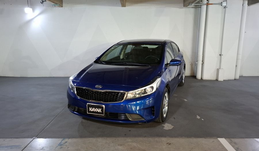 Kia Forte 2.0 L MT Sedan 2017