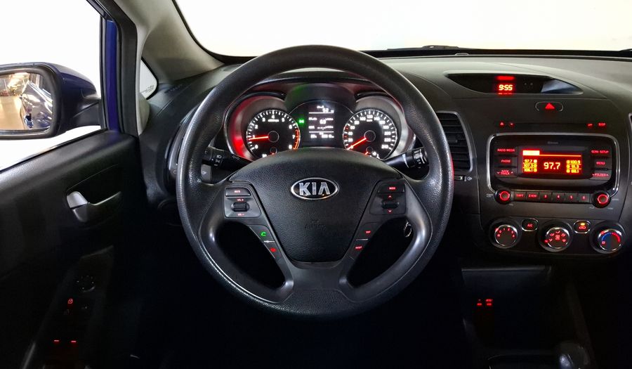 Kia Forte 2.0 L MT Sedan 2017