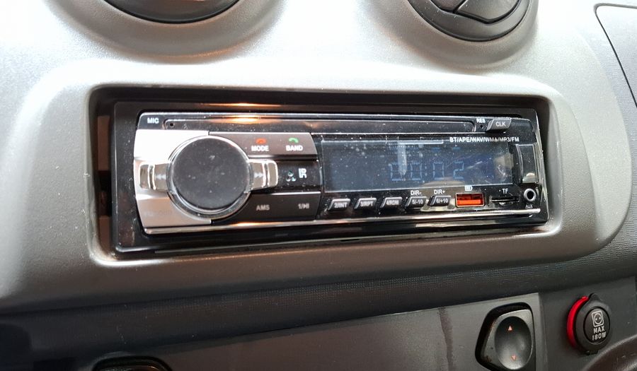 Fiat Uno 1.4 8V ATTRACTIVE 5P Hatchback 2013