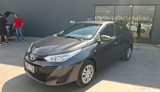 Toyota • Yaris