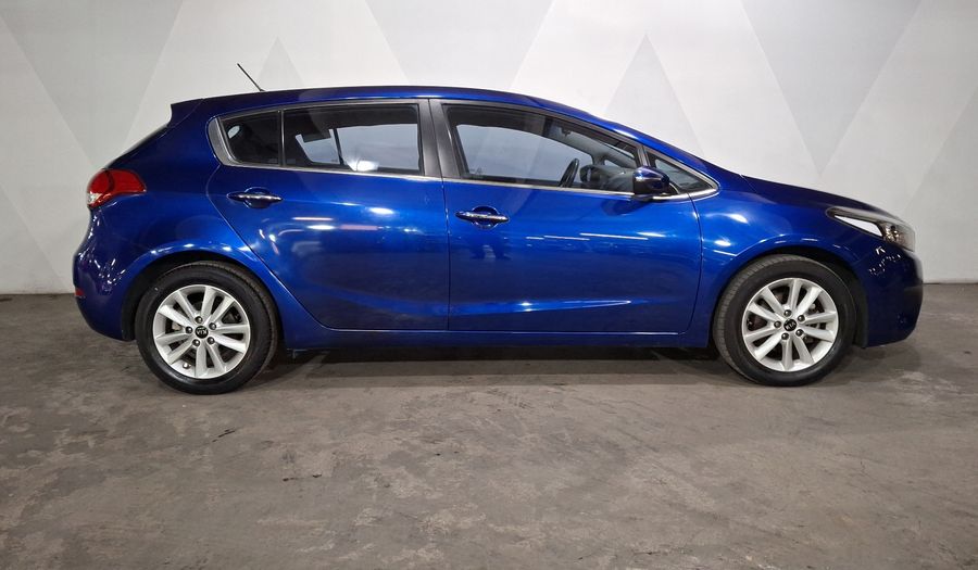 Kia Forte 2.0 EX AUTO Hatchback 2018