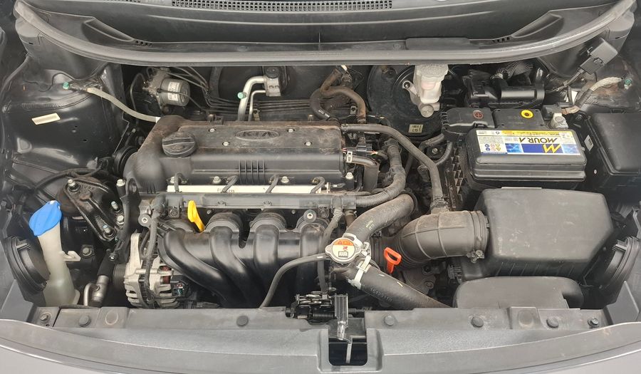 Kia Rio 1.4 EX AT Hatchback 2016