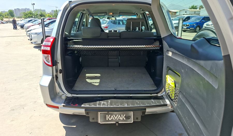 Toyota Rav4 2.4 LUJO Suv 2012