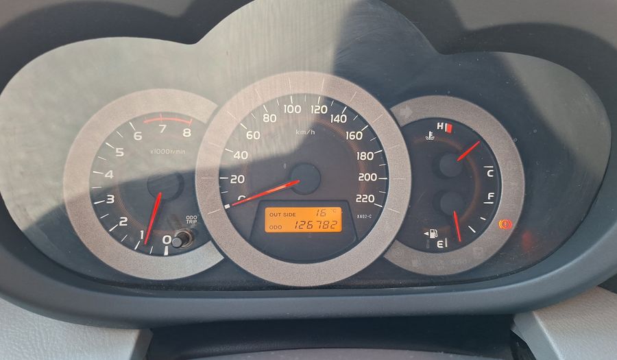 Toyota Rav4 2.4 LUJO Suv 2012