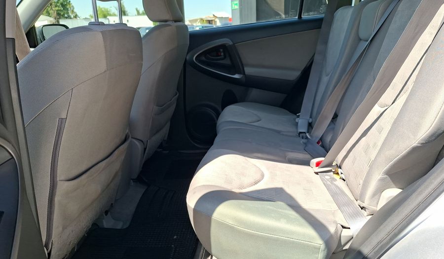 Toyota Rav4 2.4 LUJO Suv 2012