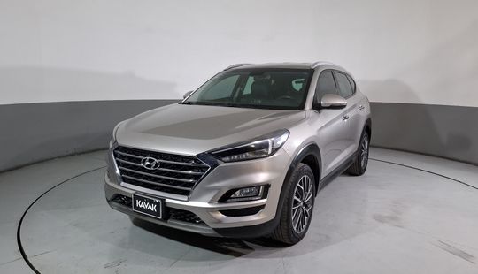 2019 • 98,070 km • Automático