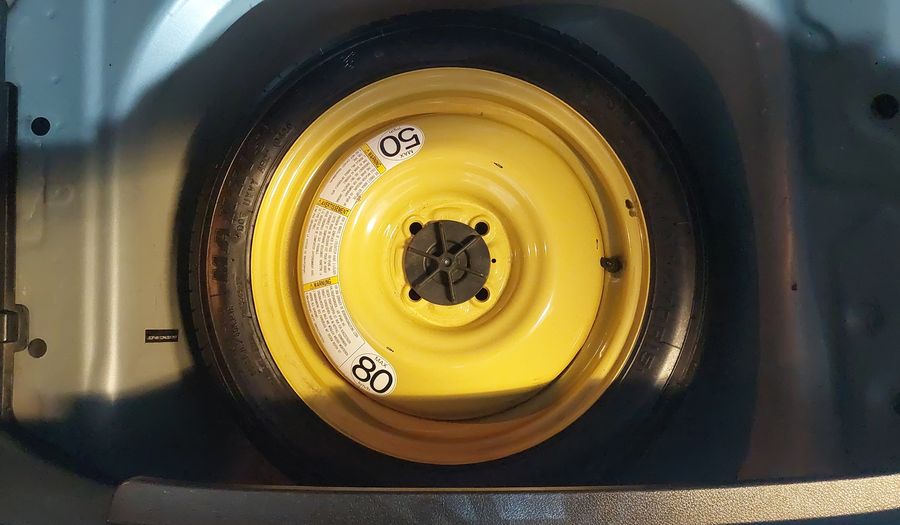 Suzuki Ignis 1.2 GLX CVT Hatchback 2021