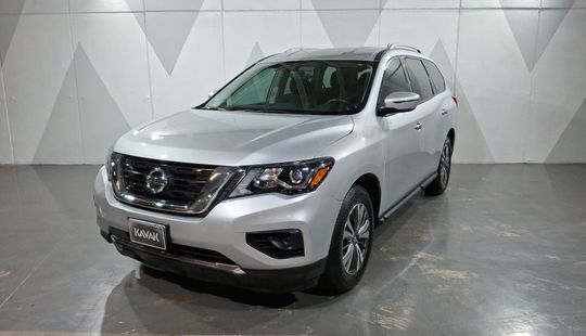 Nissan • Pathfinder