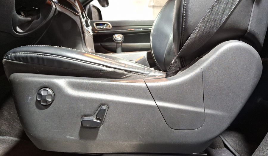 Jeep Grand Cherokee 3.6 LIMITED LUJO V6 Suv 2015