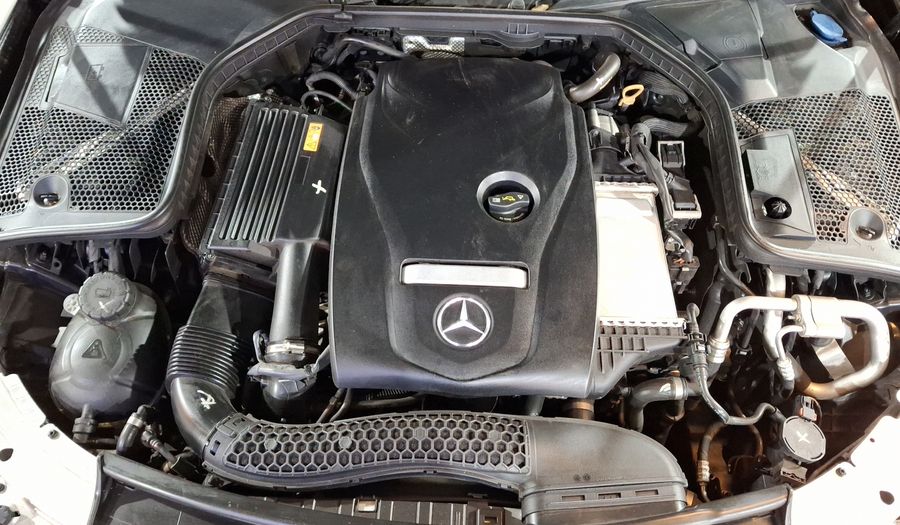 Mercedes Benz Clase C 2.0 200 AUTO Coupe 2018