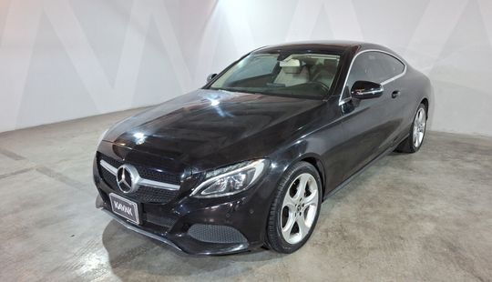 Mercedes Benz • Clase C