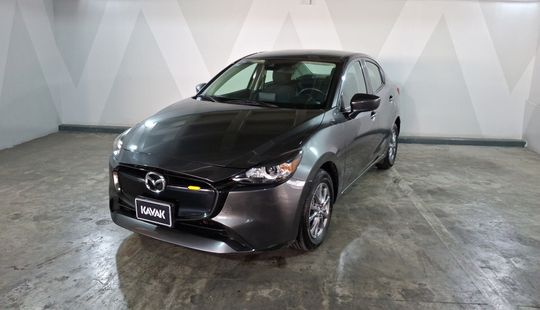 Mazda • Mazda 2