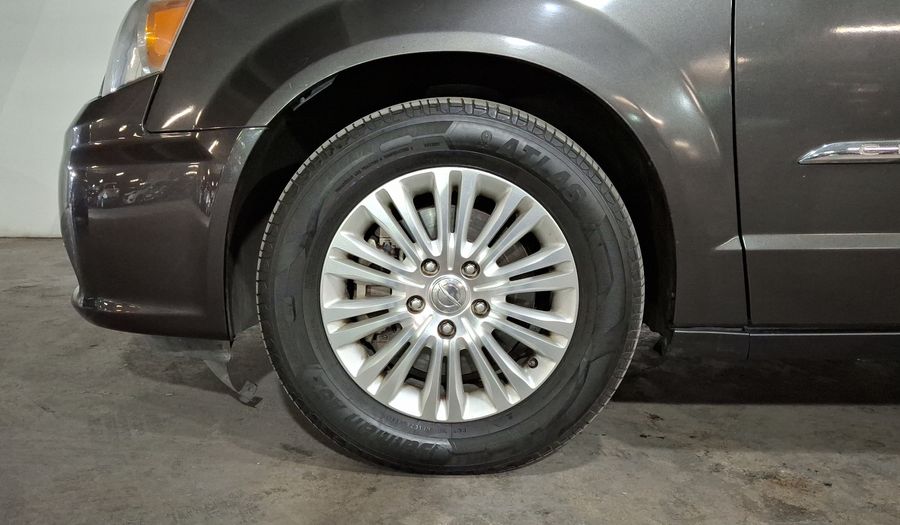 Chrysler Town & Country 3.6 LIMITED Minivan 2015