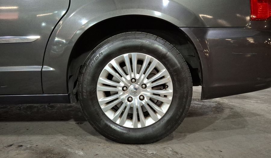 Chrysler Town & Country 3.6 LIMITED Minivan 2015