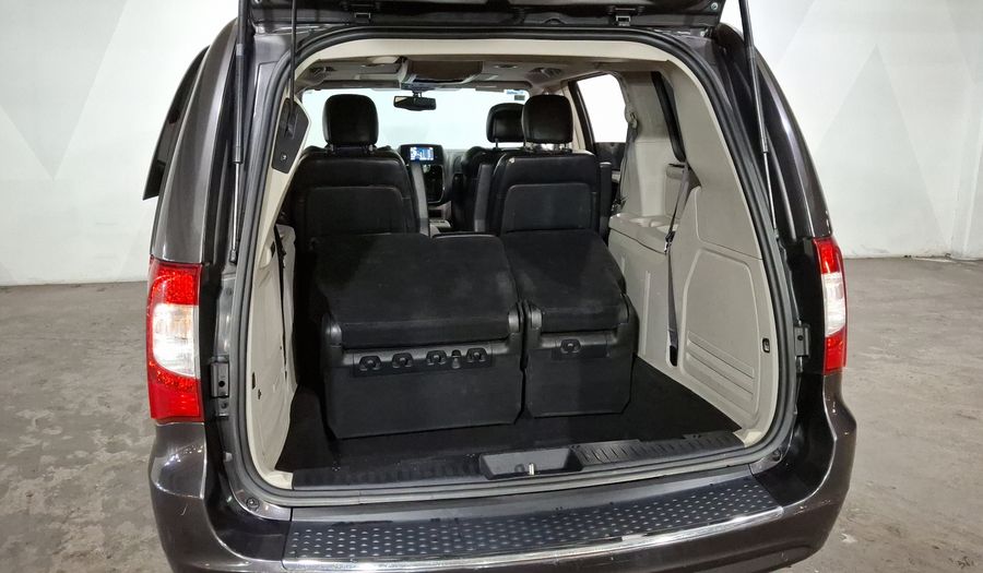 Chrysler Town & Country 3.6 LIMITED Minivan 2015