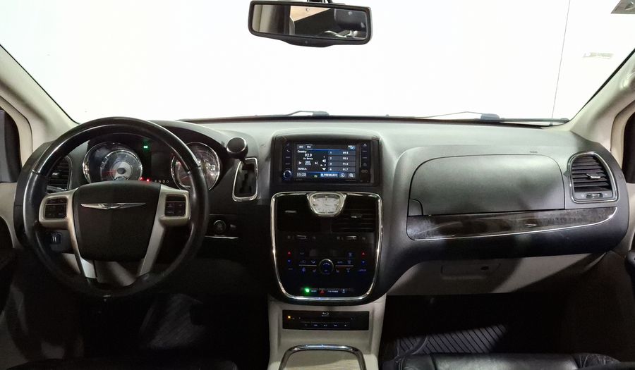 Chrysler Town & Country 3.6 LIMITED Minivan 2015