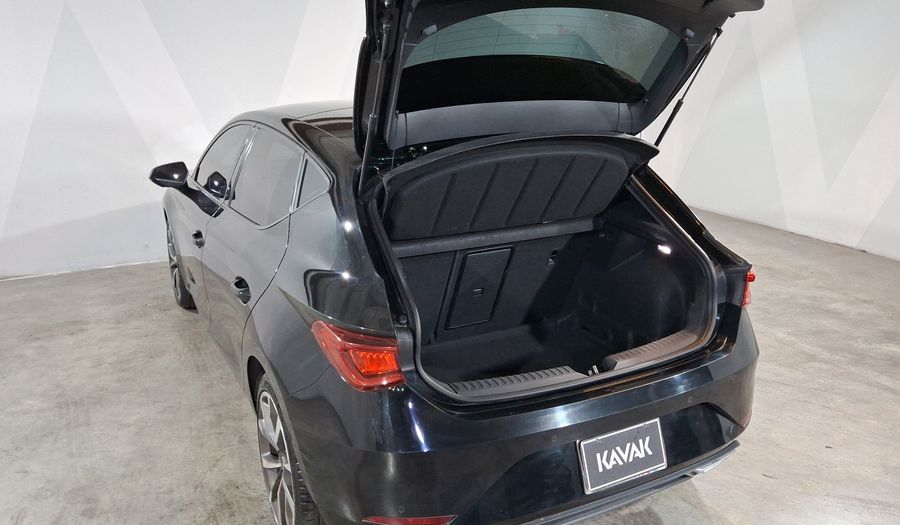 Seat Leon 1.4 FR AUTO Hatchback 2022