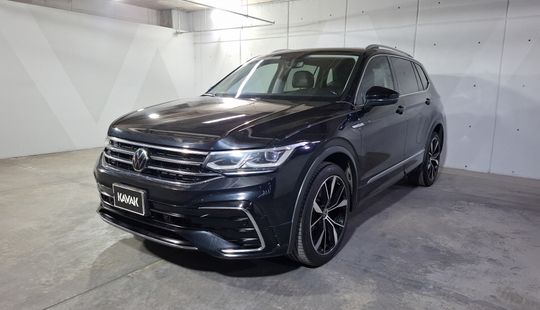 Volkswagen • Tiguan