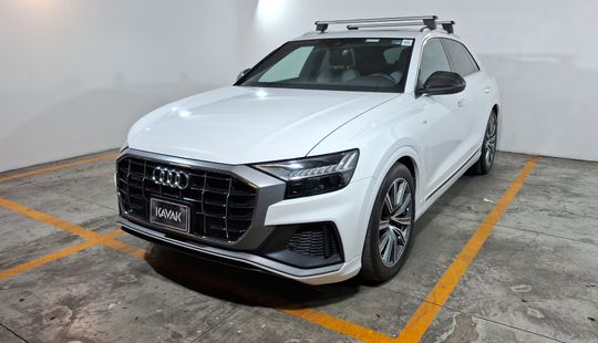 Audi • Q8