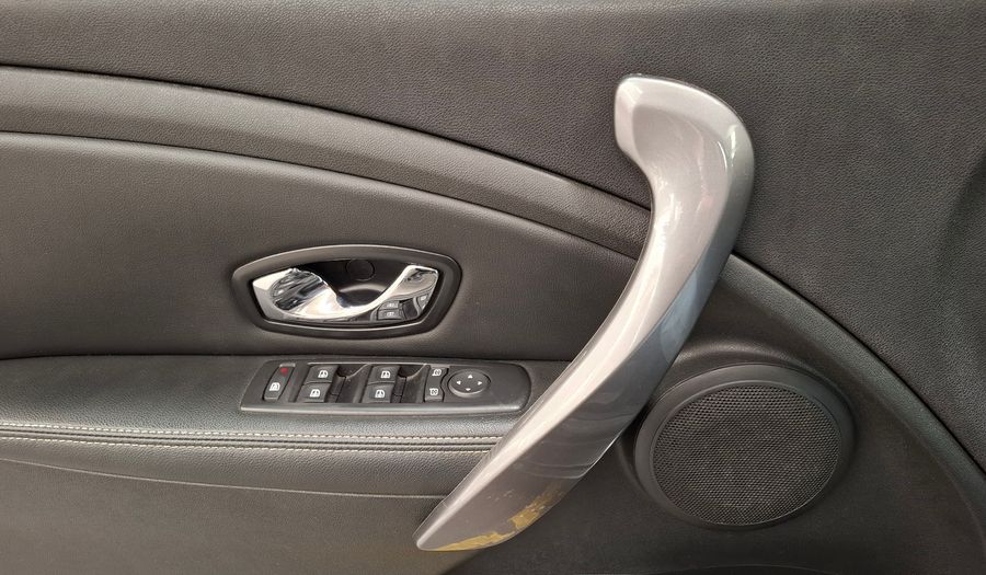 Renault Fluence 2.0 LUXE PACK CUERO Sedan 2017