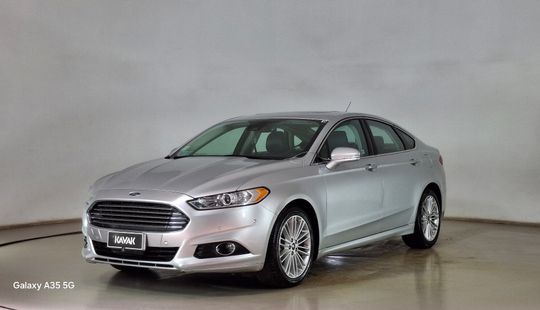 Ford • Fusion