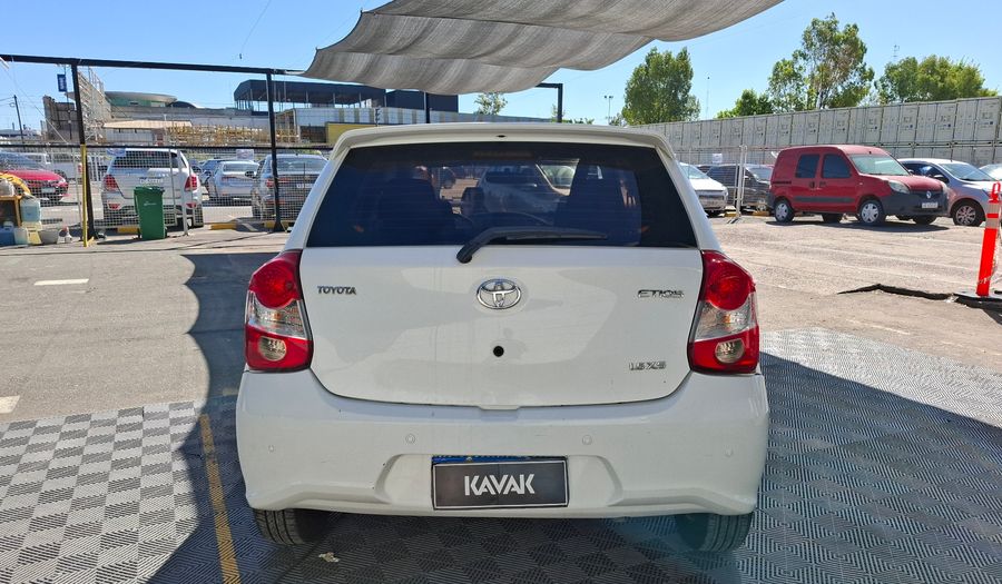 Toyota Etios 1.5 XS Hatchback 2017