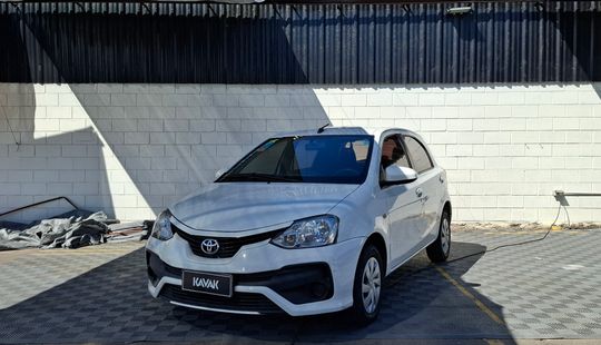 Toyota • Etios