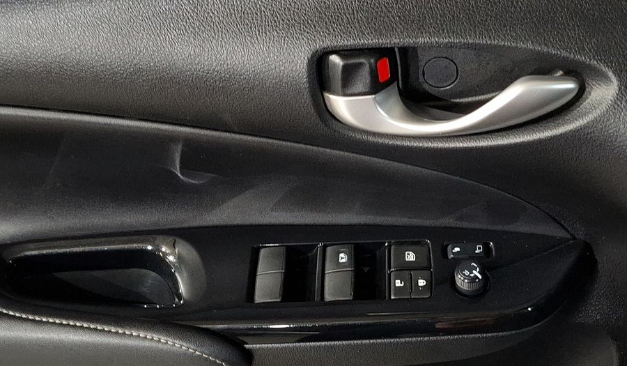 Toyota Yaris 1.5 S CVT Hatchback 2024