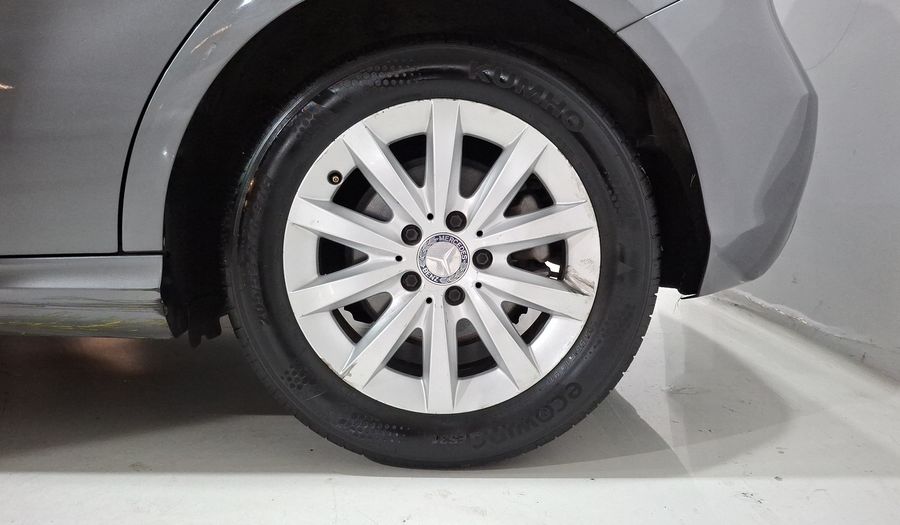 Mercedes Benz Clase A 1.6 180 CGI 7G-DCT Hatchback 2013