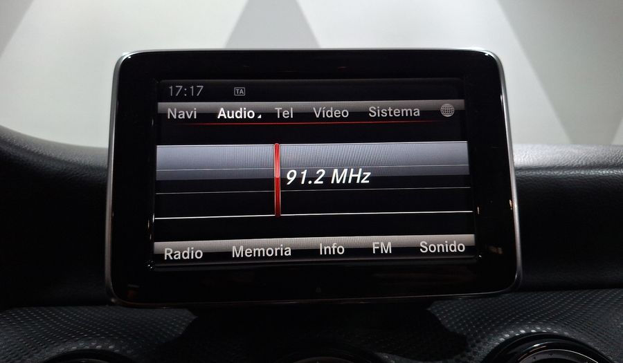 Mercedes Benz Clase A 1.6 180 CGI 7G-DCT Hatchback 2013