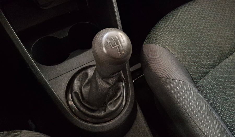 Volkswagen Voyage 1.6 POWER AC Sedan 2017