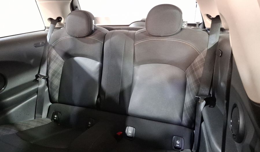 Mini Cooper 1.5 COOPER CHILI AT Hatchback 2017